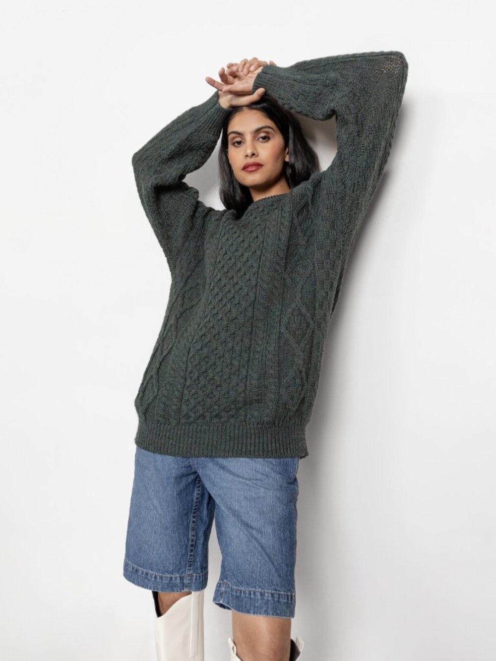 GREEN IRISH WOOL Cable Knit Winter Jumper Crew Neck / Medium - Picture 2 of 10